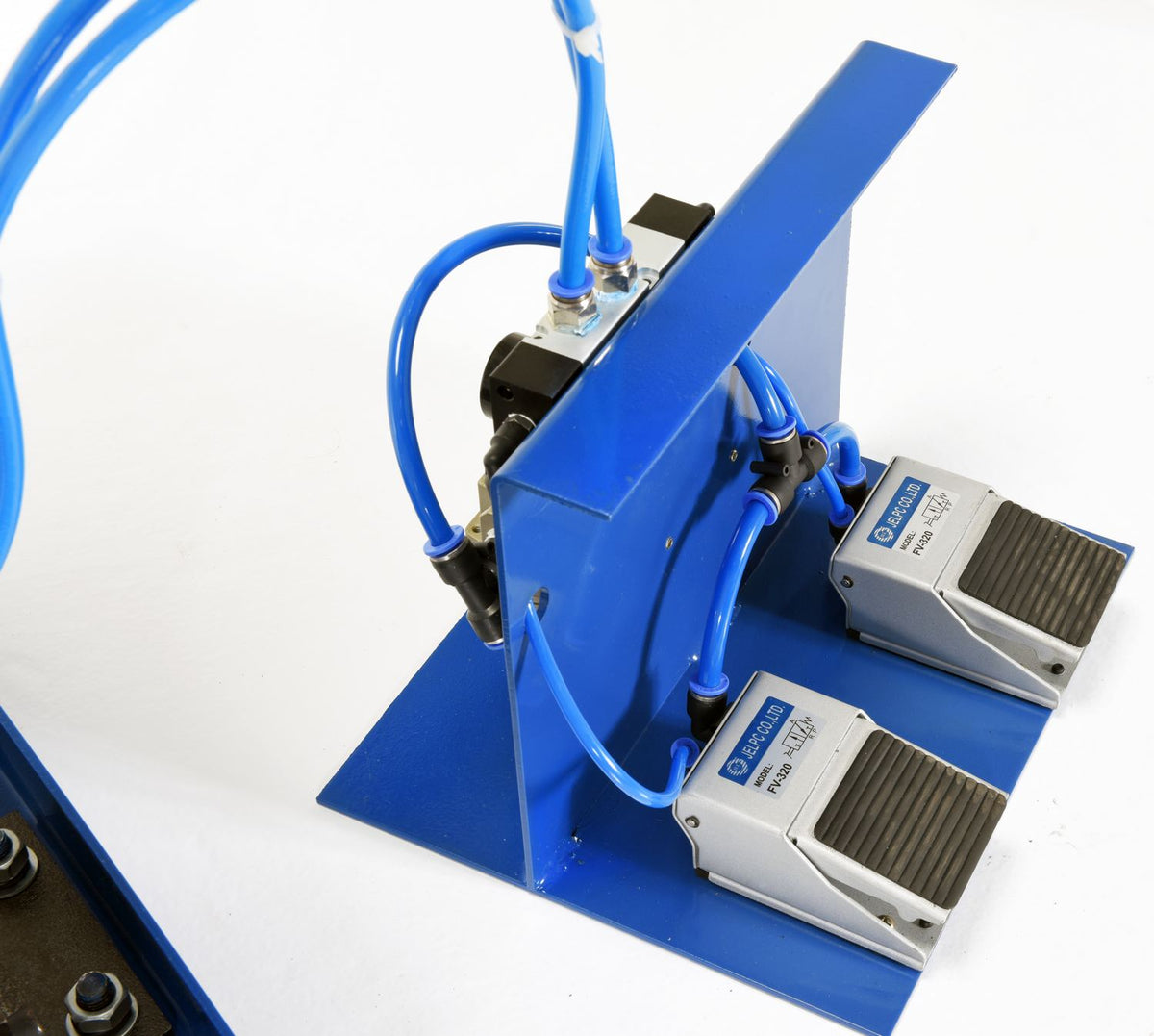 Mesa elevadora de tijera neumática de Vestil Manufacturing Corp– – Ahora disponible en MTN Shop US. - imagen 8
