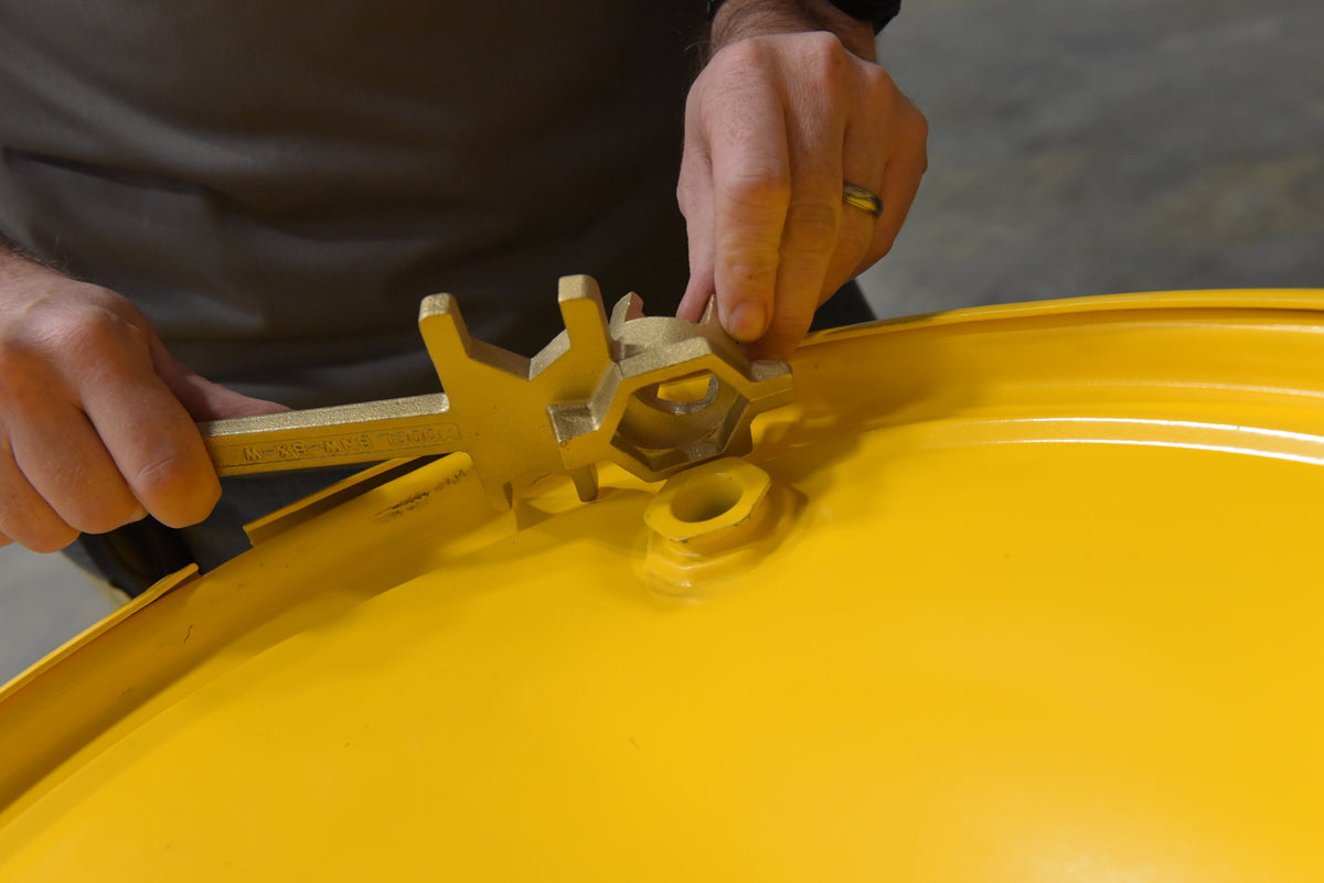 Llaves para tuercas de tapón de tambor de Vestil Manufacturing Corp– – Ahora disponibles en MTN Shop US. - imagen 4