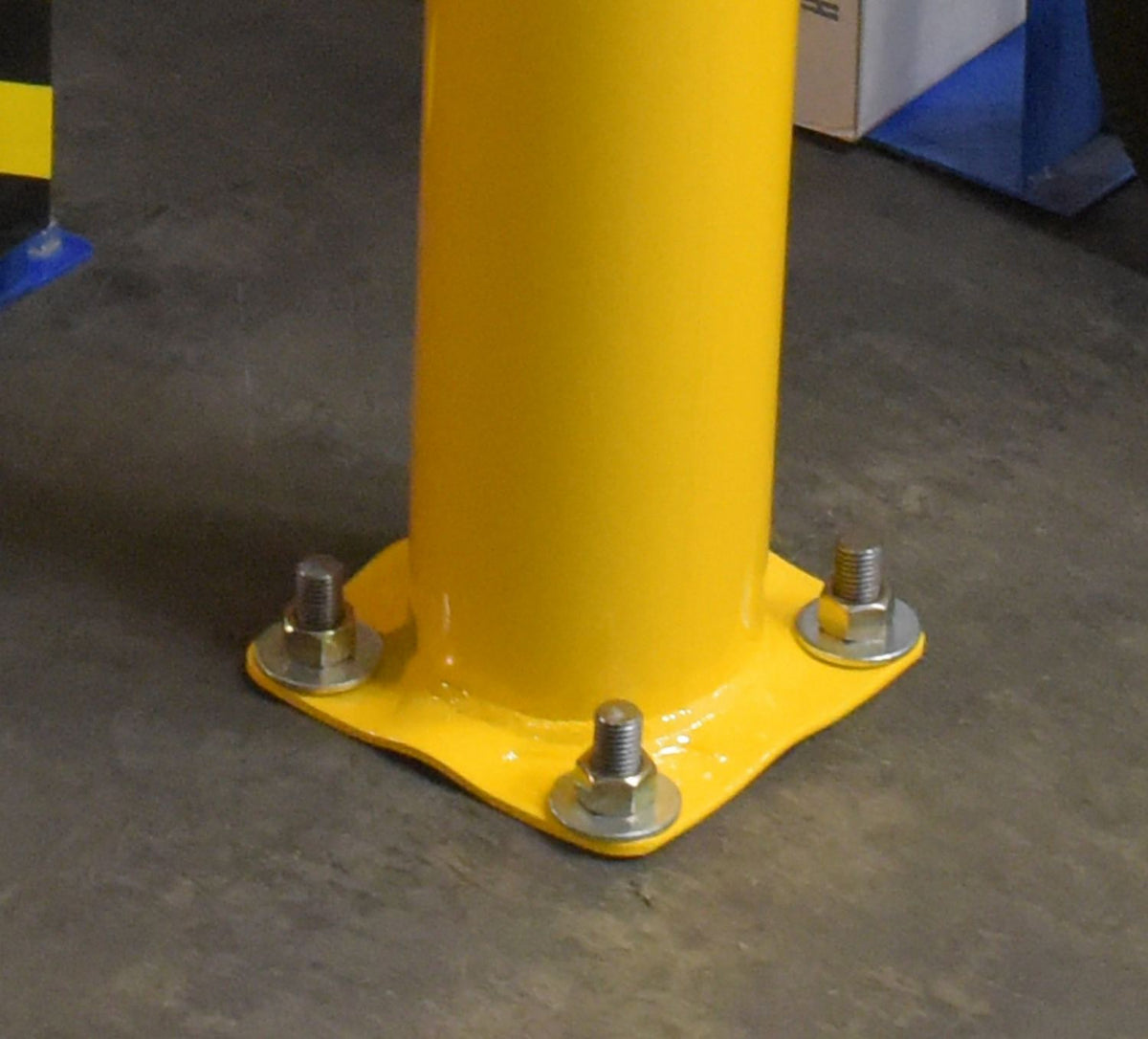 Bolardos de seguridad para tuberías de acero Vestil Manufacturing Corp– – Ahora disponibles en MTN Shop US. - imagen 6