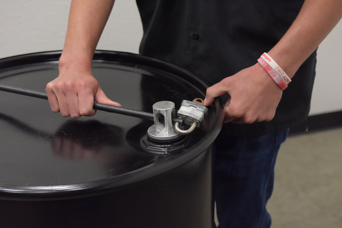 Cerraduras de tambor doble de Vestil Manufacturing Corp– – Ahora disponibles en MTN Shop US. - imagen 3