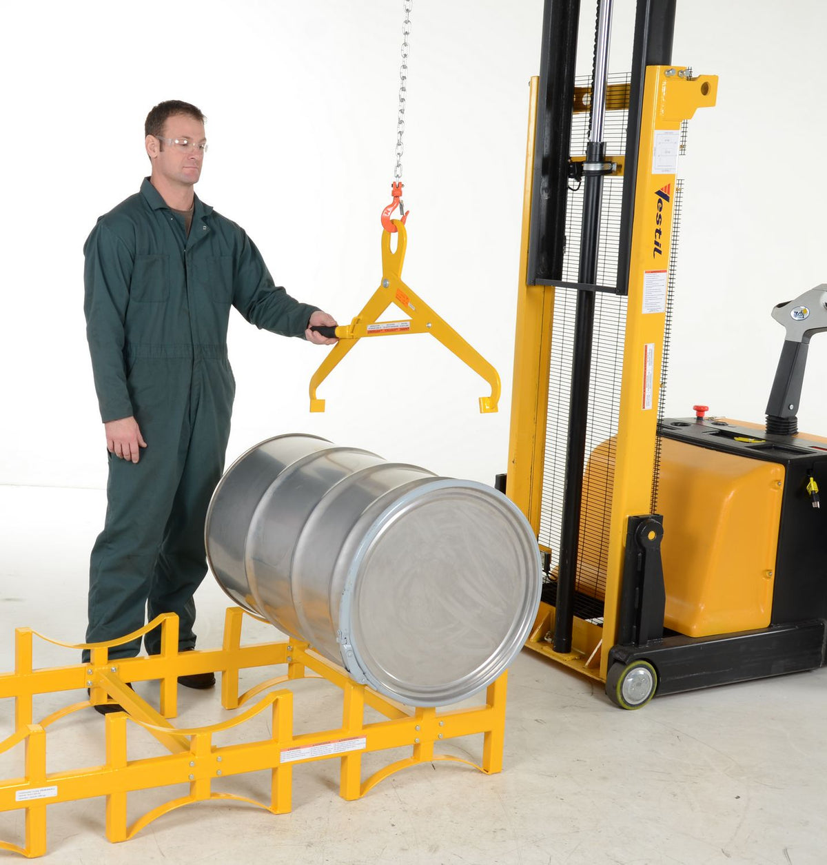 Pinza de tambor semiautomática horizontal de Vestil Manufacturing Corp– – Ahora disponible en MTN Shop US. - imagen 5
