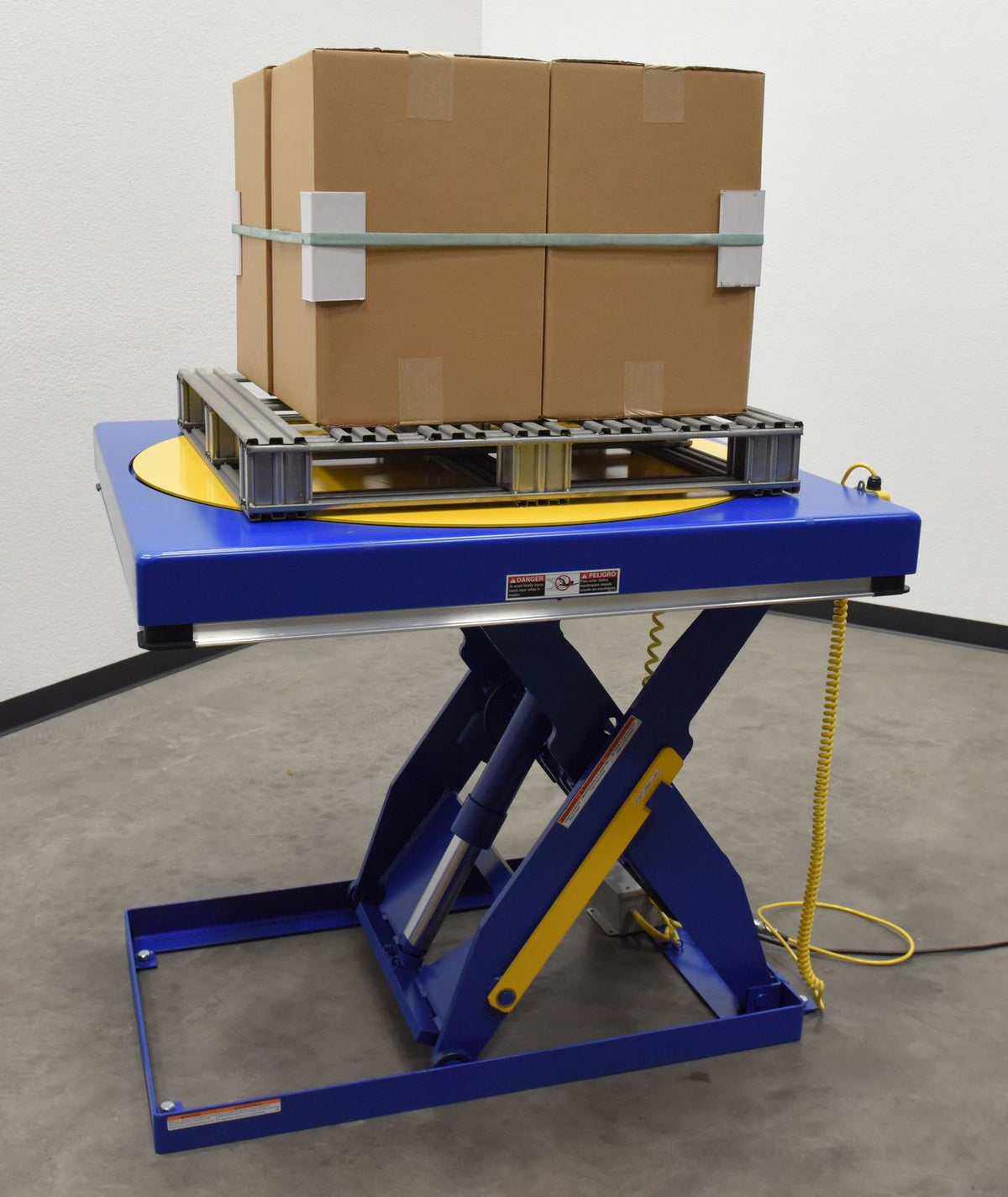 Carrusel incorporado manual de Vestil Manufacturing Corp para mesas de tijera– – Ahora disponible en MTN Shop US. - imagen 8