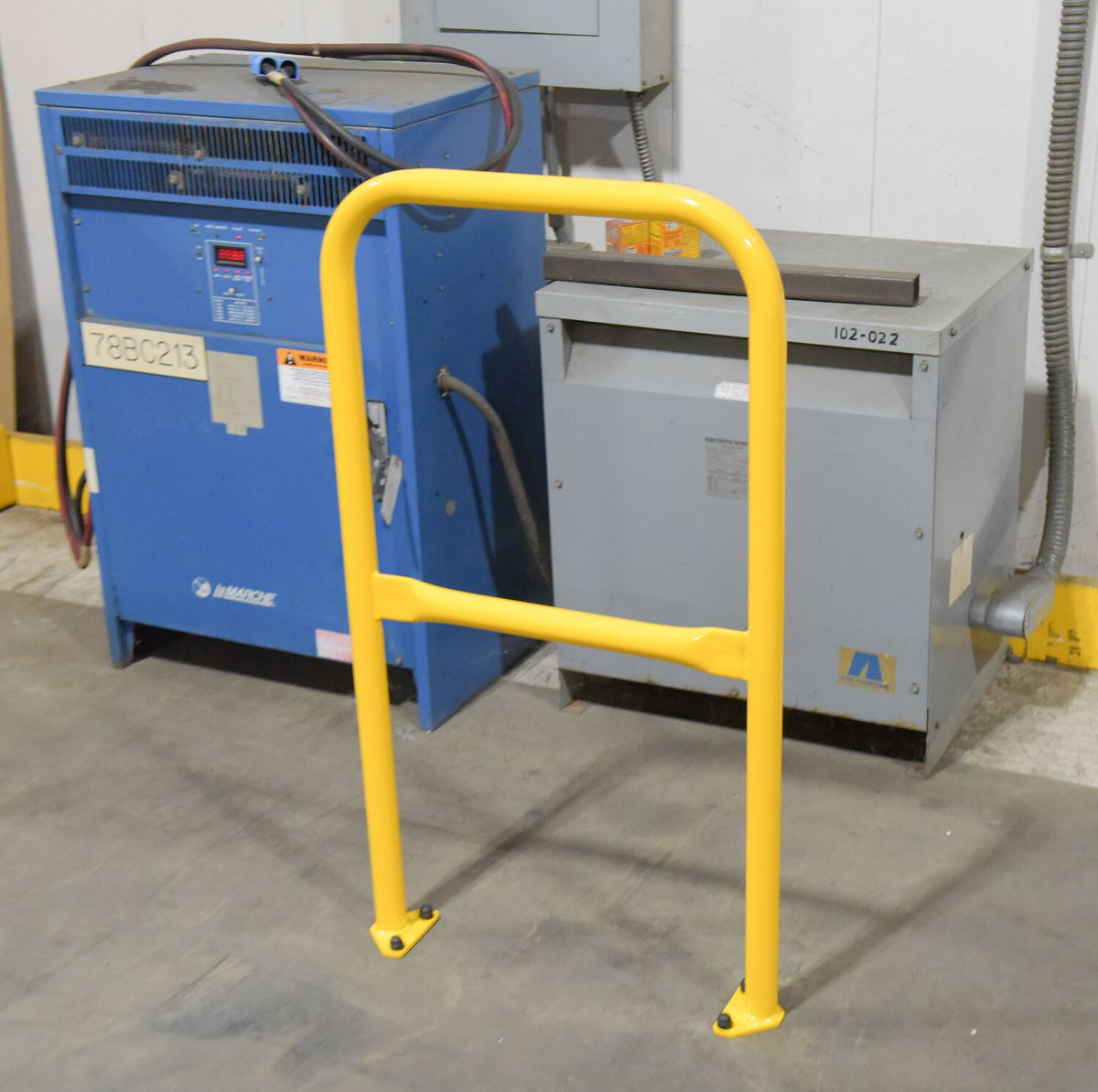 Barandillas de seguridad de acero de Vestil Manufacturing Corp con placa base soldada: ahora disponibles en MTN Shop US. - imagen 7