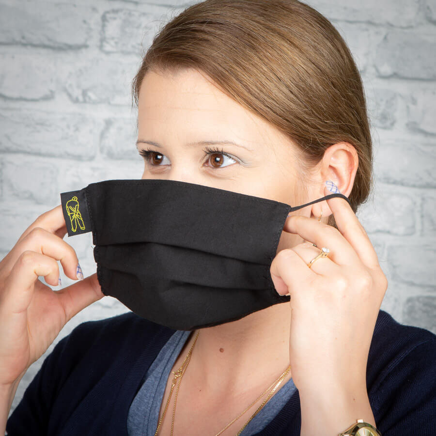 Mascarillas faciales de tela Dirty Rigger (paquete de 5): mascarilla facial lavable Dirty Rigger® 100 % algodón. Diseño plisado para libertad de movimiento y comodidad excepcional. – Ahora disponible en MTN Shop US. - imagen 7