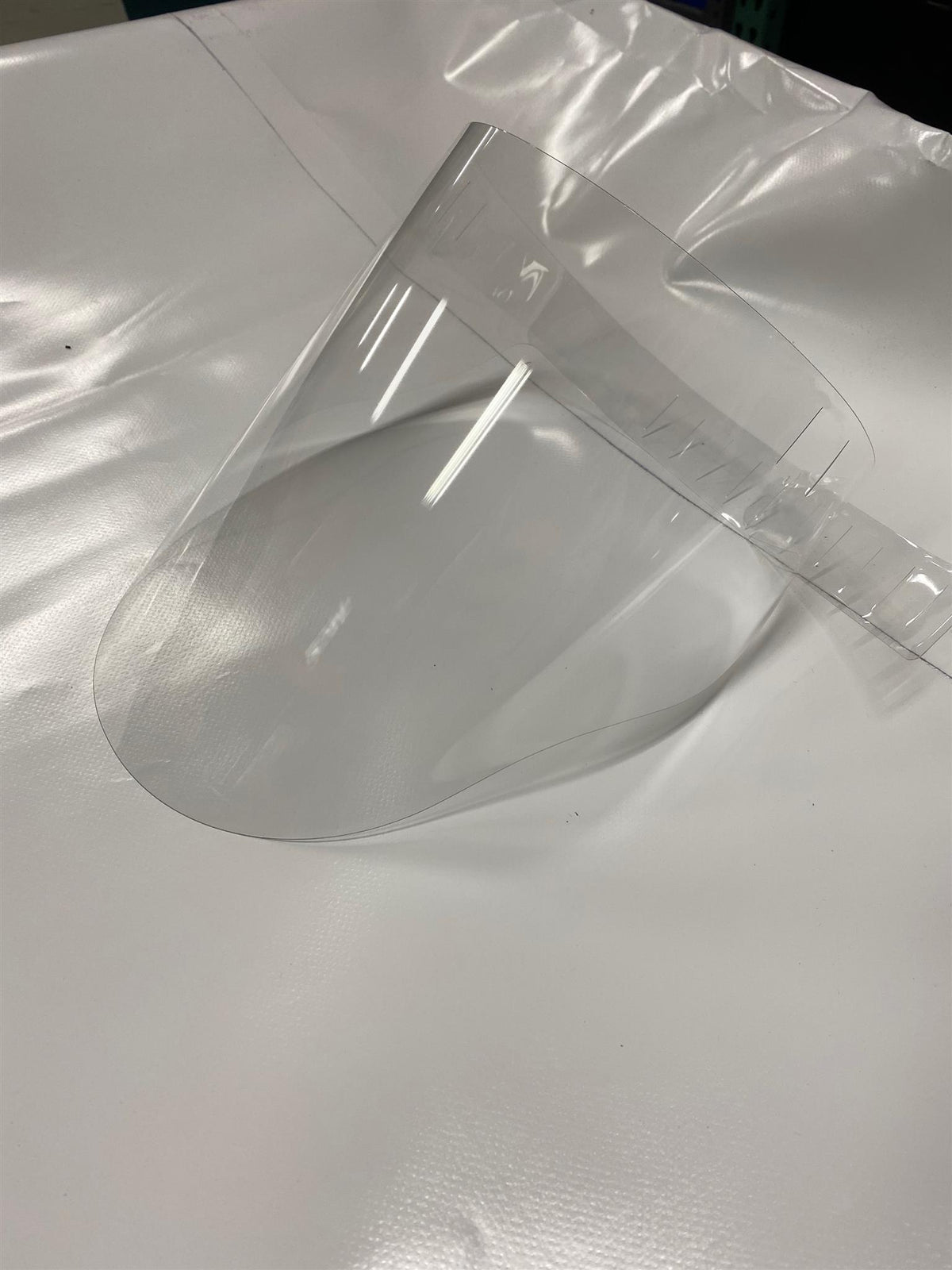 MTN Double-sided Anti-Fog Protective Face Shield (MULTI-PACKS) *IN STOCK NOW*– The large face shield provides superior protection against liquid droplets and splashes as well as a secure and comfortable fit. – Now available at MTN Shop US. - imagen 2