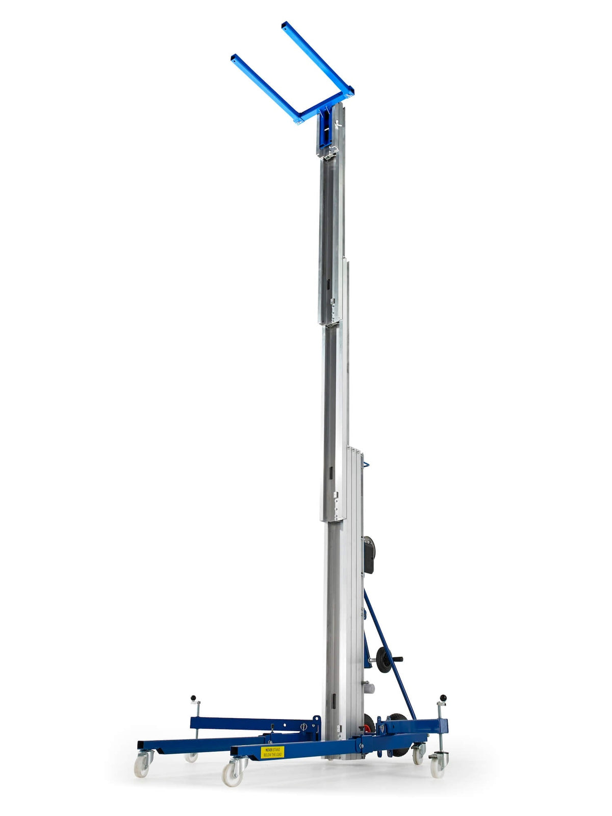 Elevador industrial Kuzar de 300 kg/7,3 m - HAMMER 73: fabricado en España, este apilador de alta resistencia, muy asequible, incorpora un sistema de freno de inercia. Tiene ruedas de alta calidad y un potente cabrestante para una elevación eficiente. – Ahora disponible en MTN Shop US. - imagen 4