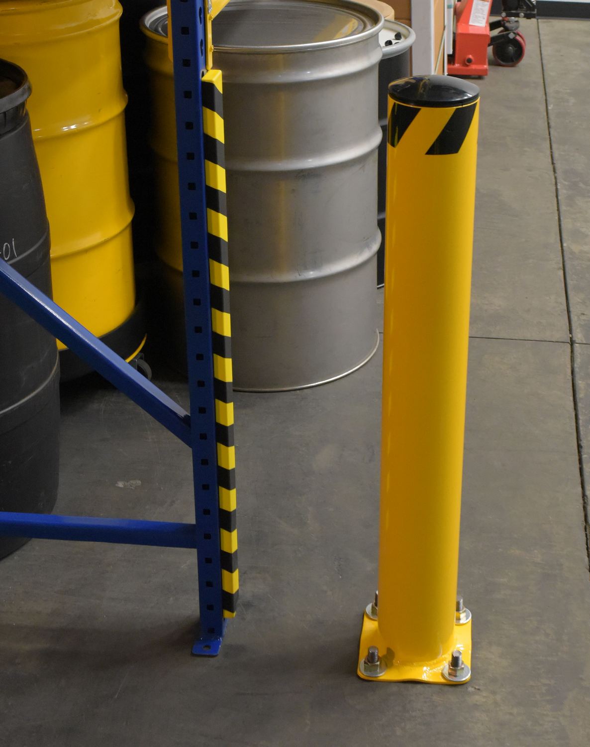 Bolardos de seguridad para tuberías de acero Vestil Manufacturing Corp– – Ahora disponibles en MTN Shop US. - imagen 7