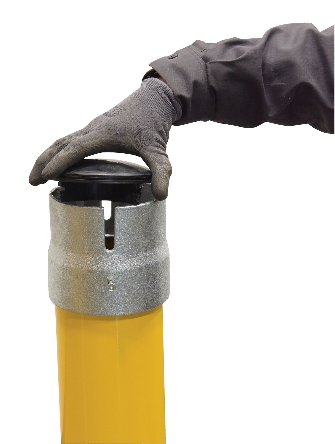 Casquillos de cadena de bolardo de Vestil Manufacturing Corp– – Ahora disponibles en MTN Shop US. - imagen 2