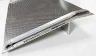 Plataformas de carga para camiones de aluminio de Vestil Manufacturing Corp (bordillos de aluminio soldados)– – Ahora disponibles en MTN Shop US. - imagen 7