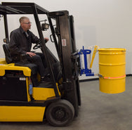 Elevador de tambor montado en carro de Vestil Manufacturing Corp– – Ahora disponible en MTN Shop US. - imagen 2