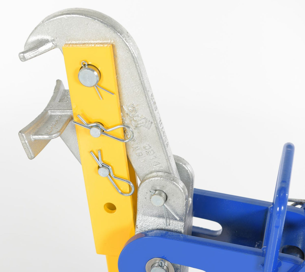 Elevador de tambor montado en carro de Vestil Manufacturing Corp– – Ahora disponible en MTN Shop US. - imagen 8