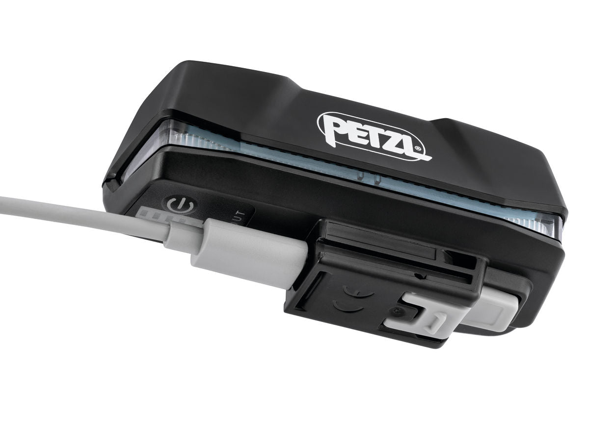 Linterna frontal Petzl NAO® RL: ¡con 750 lúmenes de potencia, NAO + establece el estándar para actividades nocturnas desafiantes! Es inteligente, programable y totalmente dedicado al rendimiento. – Ahora disponible en MTN Shop US. - imagen 6