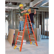 Escaleras frontales gemelas de fibra de vidrio de Vestil Manufacturing Corp– – Ahora disponibles en MTN Shop US. - imagen 4