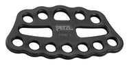 Placa Petzl Paw Rigging (táctica): disponible en tres tamaños. La placa de montaje PAW sirve para organizar la estación de trabajo y crear sistemas de anclajes múltiples. – Ahora disponible en MTN Shop US. - imagen 5