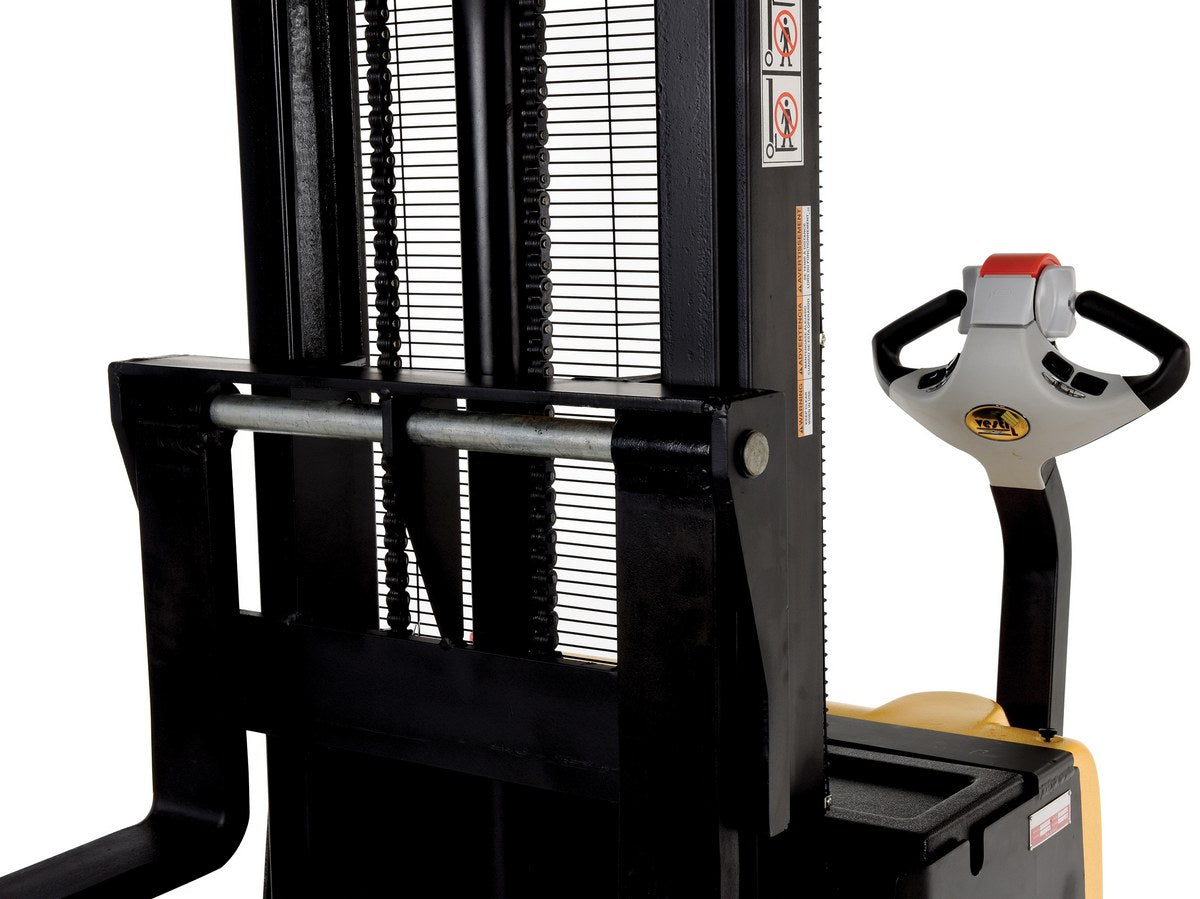 Apiladores de doble mástil de Vestil Manufacturing Corp con accionamiento motorizado y elevación motorizada: ahora disponibles en MTN Shop US. - imagen 5