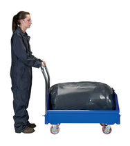 Tolvas de perfil bajo de Vestil Manufacturing Corp– – Ahora disponibles en MTN Shop US. - imagen 2