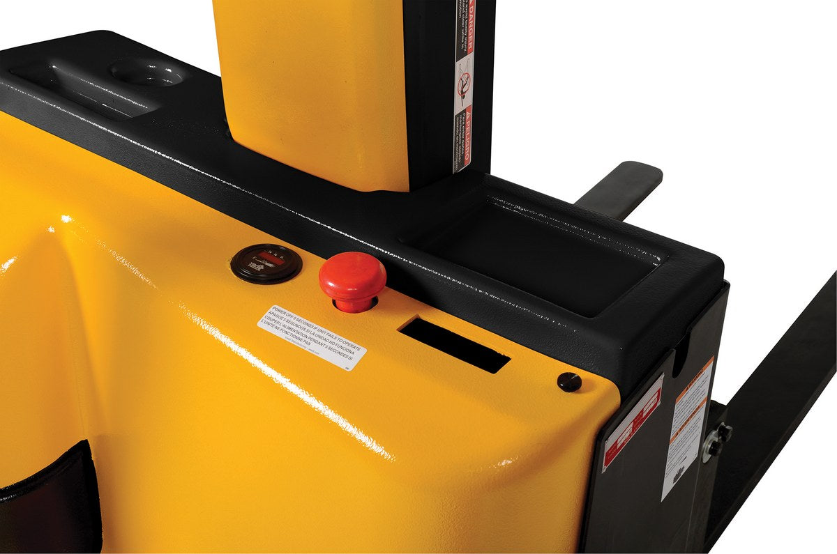 Apiladores de mástil estrecho de Vestil Manufacturing Corp con accionamiento y elevación motorizados: ahora disponibles en MTN Shop US. - imagen 8