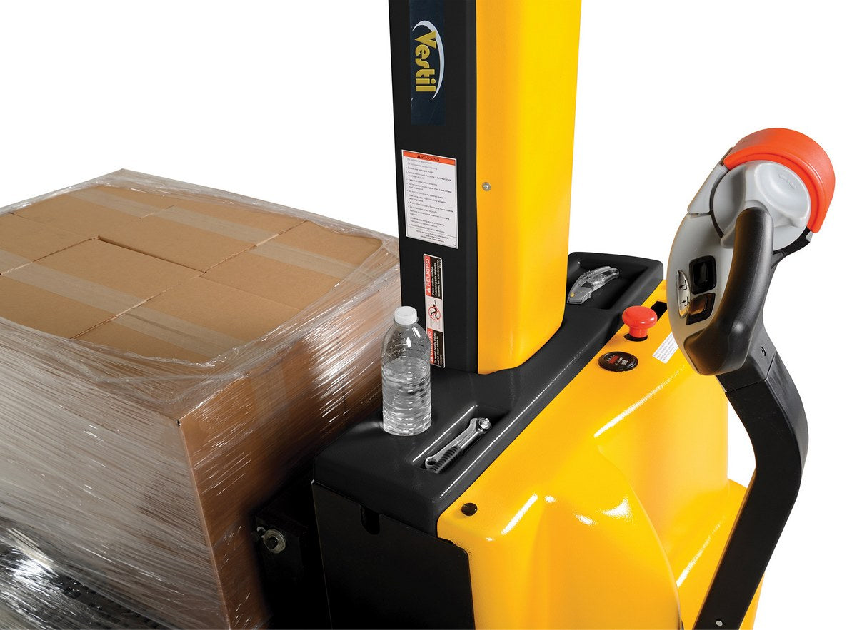 Apiladores de mástil estrecho de Vestil Manufacturing Corp con accionamiento y elevación motorizados: ahora disponibles en MTN Shop US. - imagen 7