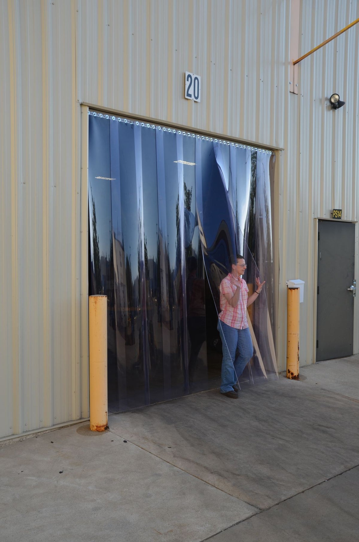 Puertas de tiras de vinilo Vestil Manufacturing Corp– – Ahora disponibles en MTN Shop US. - imagen 5