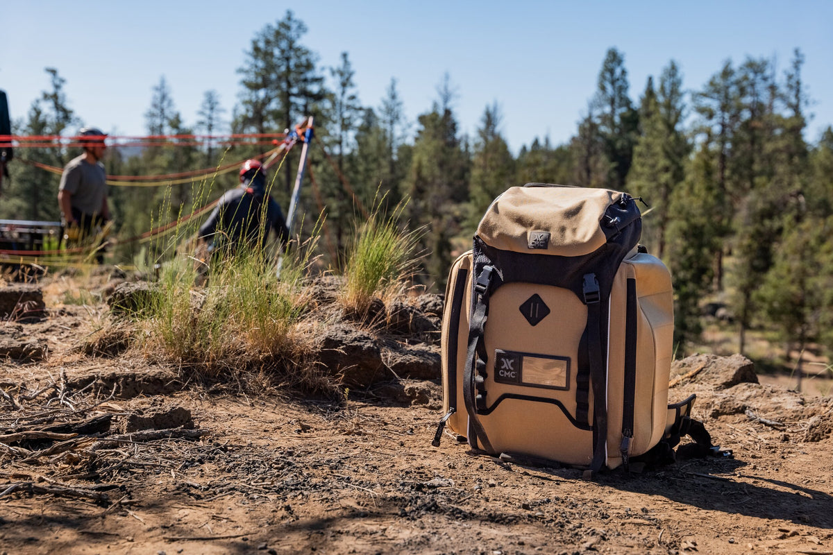 CMC Rigtech Pack, rigging technician backpack with gear panels, side view - imagen 4