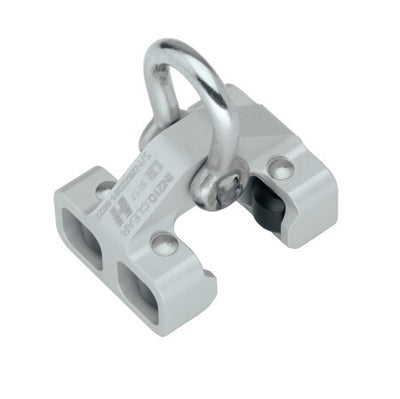 Carro Harken TR31: el carro Harken TR31 es una parte clave del sistema de rieles y carros Tight Radius. Es un carro resistente y confiable que se mueve de manera segura a lo largo del riel, manteniéndote seguro cuando trabajas en altura o haces transbordos entre embarcaciones. – Ahora disponible en MTN Shop US.