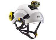 Soporte para linterna frontal Petzl PRO ADAPT – Accesorio adhesivo para montar una linterna frontal DUO en cualquier tipo de casco – Ahora disponible en MTN Shop US. - imagen 2