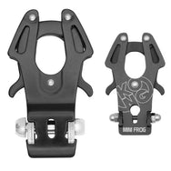 Conector de cuerda Kong Mini Frog: el Kong Mini Frog es una versión de bolsillo del popular conector Frog. El Mini Frog presenta la misma ingeniería de la función de apertura de puertas con cierre automático. Es fantástico para fabricar correas, sistemas de suspensión de cámaras profesionales, cordones para herramientas y mucho más. A diferencia de la versión estándar, el mini no es un EPI y no es adecuado para carga humana. – Ahora disponible en MTN Shop US. - imagen 5
