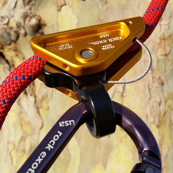Rock Exotica rockGrab 90° Jaw– The rockGrab 90° is an advanced design over the traditional rope grab/adjuster. Featuring a 90° connection point. – Now available at MTN Shop US.