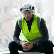 Visera KASK Zenith - Zen: la visera para casco KASK Zen funciona con cascos Zenith y es antivaho y resistente a los arañazos. Clase óptica 2 y compatible con EN, ANSI y AS/NZS. Elegante y seguro. – Ahora disponible en MTN Shop US. - imagen 7